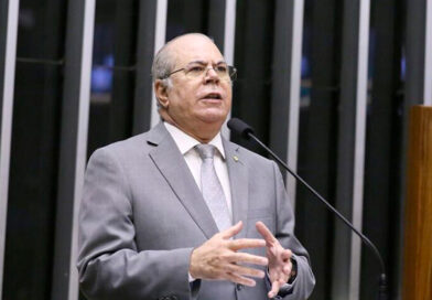 Hildo Rocha defende manutenção do seguro-defeso e critica proposta que restringe acesso ao benefício