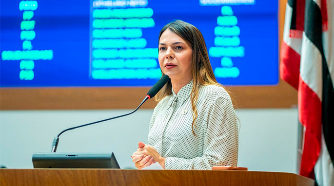 Deputada Janaína reforça compromisso com população e destaca ações de saúde e infraestrutura em Imperatriz