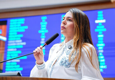 Deputada Janaína mostra preocupação com situação de vulnerabilidade de crianças e adolescentes