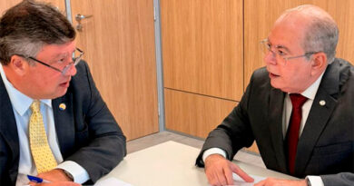 Água, drenagem e esgoto tratado foram temas da reunião de Hildo Rocha com Flávio Gomes, diretor de saneamento ambiental