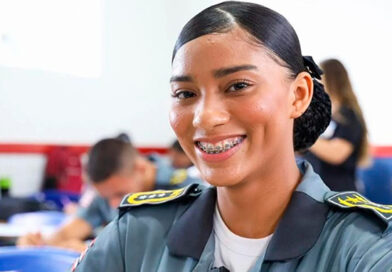 Aluna do Colégio Militar Tiradentes 38 conquista 1º lugar em concurso nacional de redação