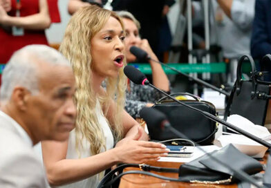 MPF pede condenação de Ratinho e SBT por falas contra Erika Hilton