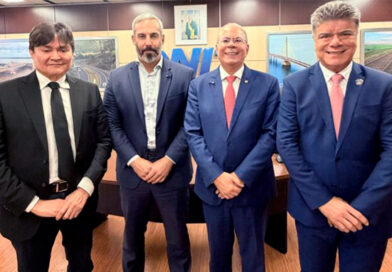 Hildo Rocha se reúne com diretor-geral do Dnit para tratar sobre rodovias federais no Maranhão