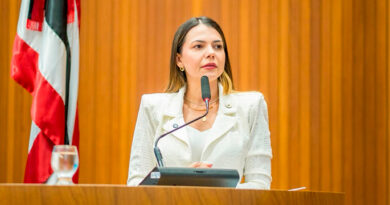 Janaína destaca lei de prevenção e cobra ações contra violência infantil