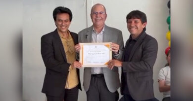 Câmara de Amarante concede Título de Cidadão ao deputado Hildo Rocha