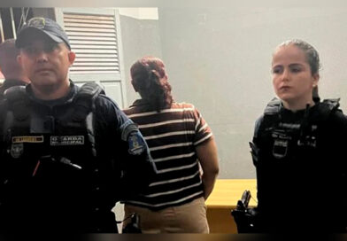 Mulher é presa suspeita de quebrar janela para invadir casa e agredir a ex-companheira