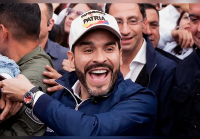 Candidato de direita La Espriella vence disputa acirrada na Colômbia