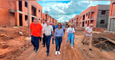 O condomínio habitacional, em construção na cidade de São Domingos, viabilizado pelo deputado federal Hildo Rocha, ficará pronto até o final deste ano